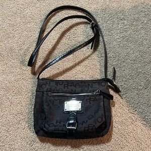 Kenneth Cole shoulder handbag.